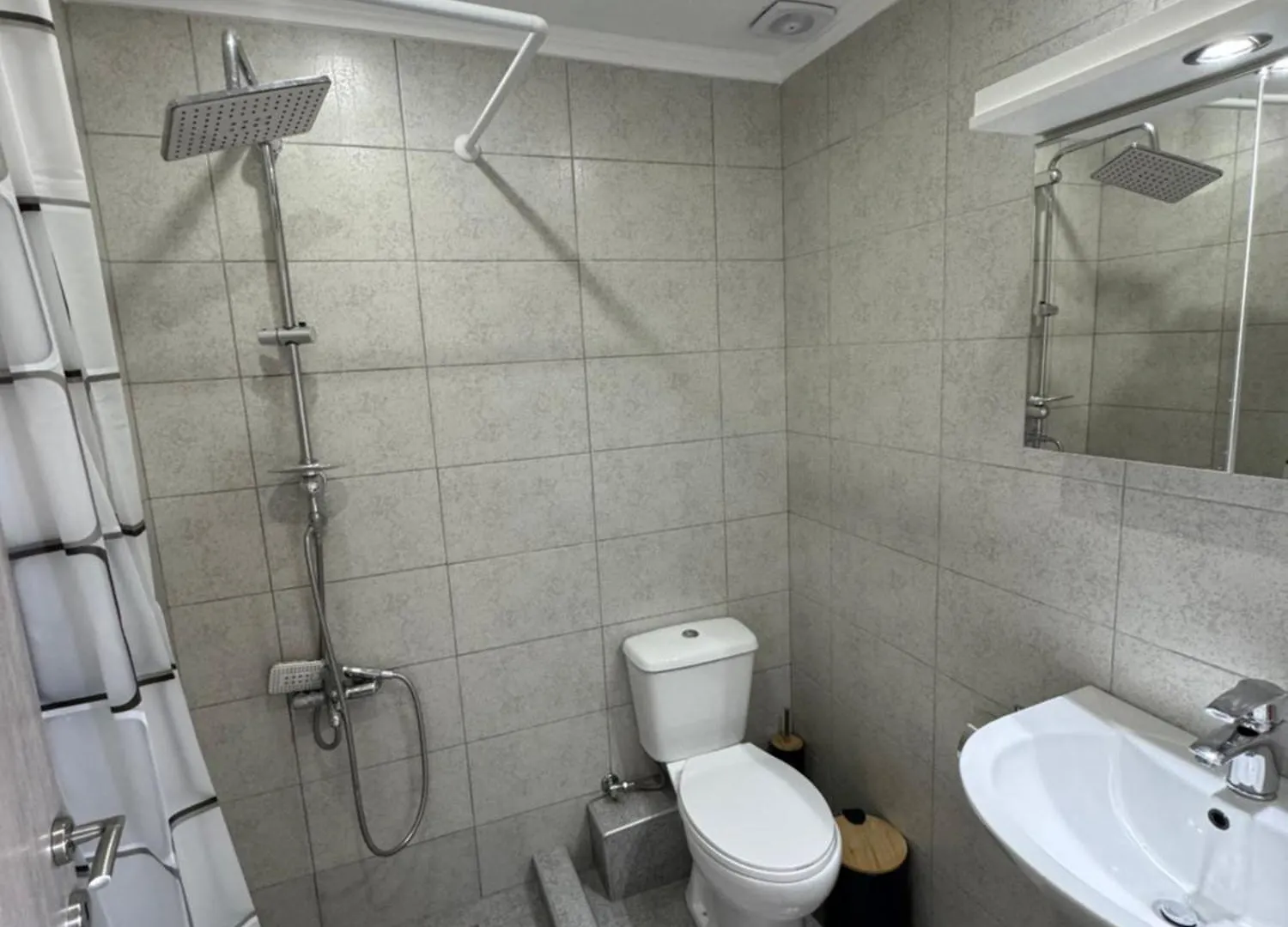 Adoniss Apartmentss Paralia Dionysiou