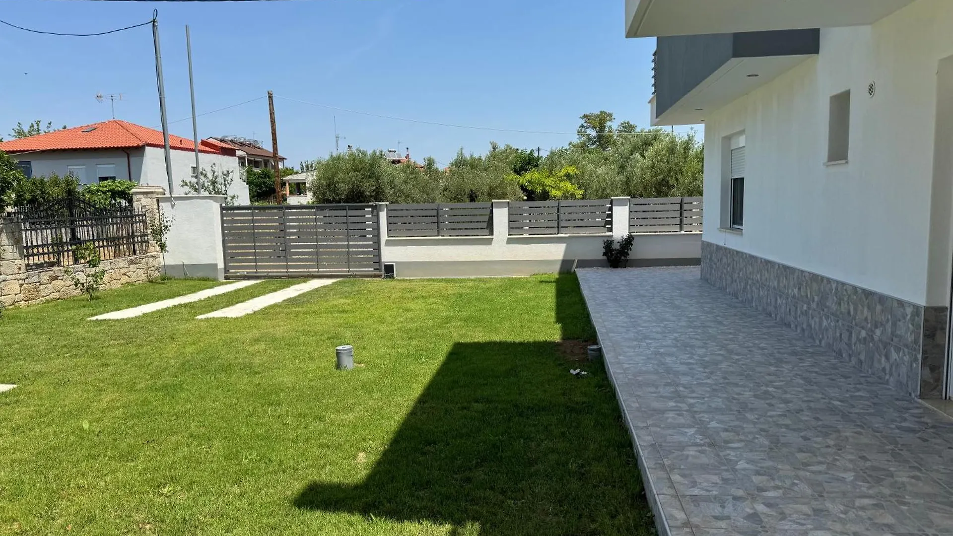 Adoniss Apartmentss Paralia Dionysiou Greece