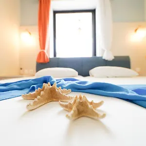 Dionisos Palms Paralia Dionysiou